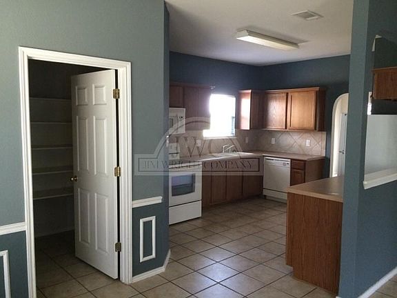 5th image of 5605 Chuckwagon Cir