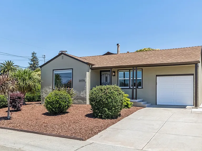 21720 Orange Ave — Photo 20