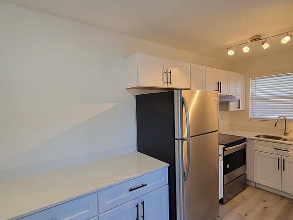 2nd image of 2626 Johnson St Unit 3