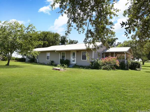 2273 Fm 1784, Pleasanton, TX 78064