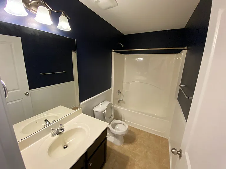 1634 Holly Grove Way — Photo 7