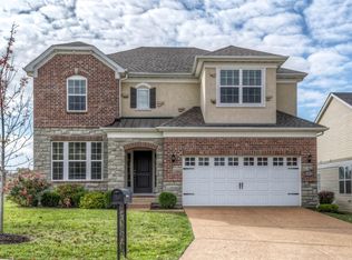 453 Maple Rise Path, Chesterfield, MO 63005