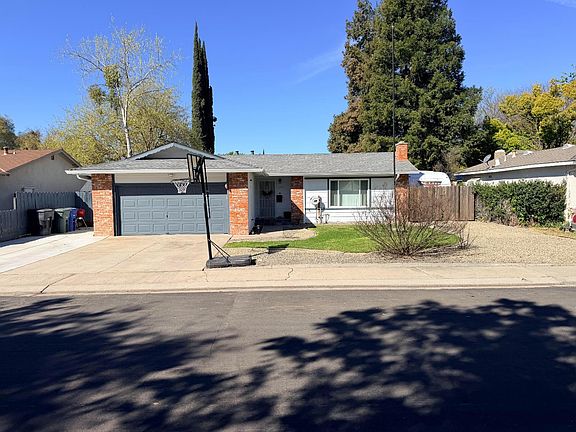 3rd image of 1909 Devin Dr