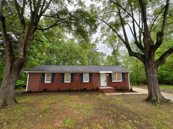 299 Fairview St, Woodruff, SC 29388