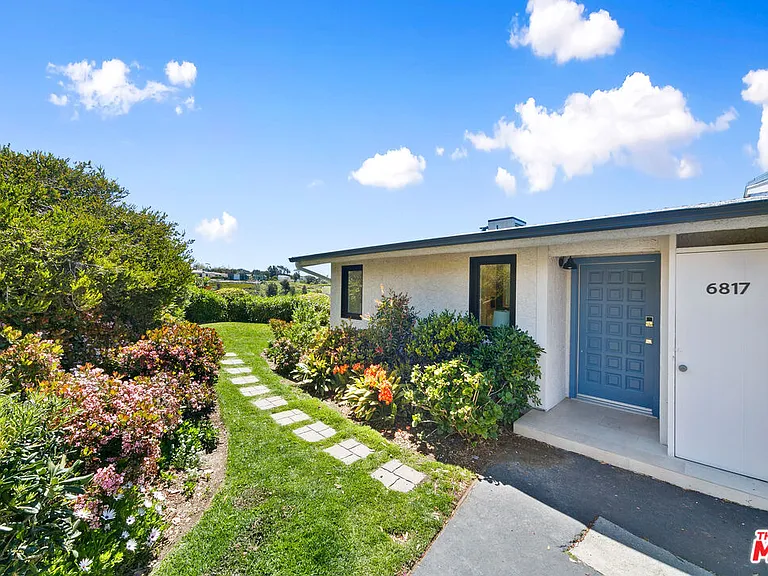 6817 Seawatch Ln — Photo 35