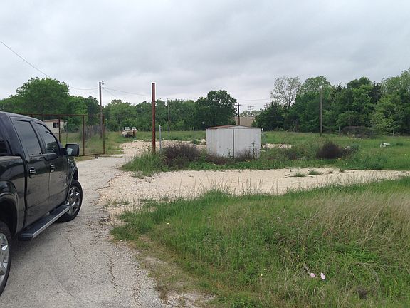 4th image of 4990 Welcome Ln