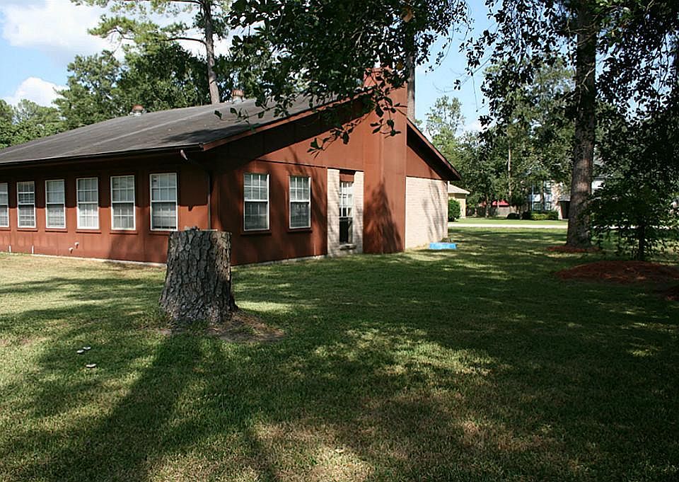 Beautiful family home with large yard!