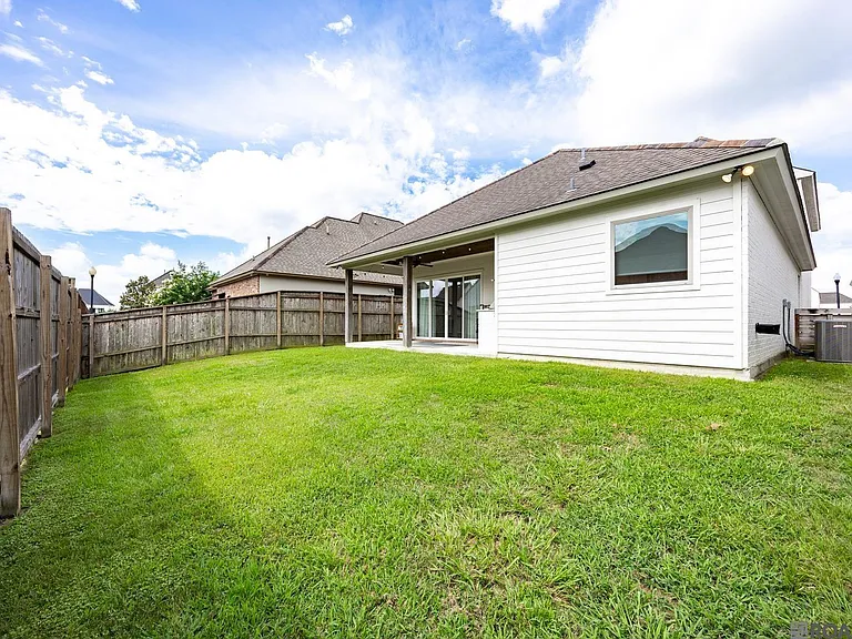 8543 Landau Dr — Photo 31