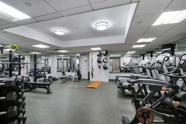 Rented by City Connections Realty | media 16