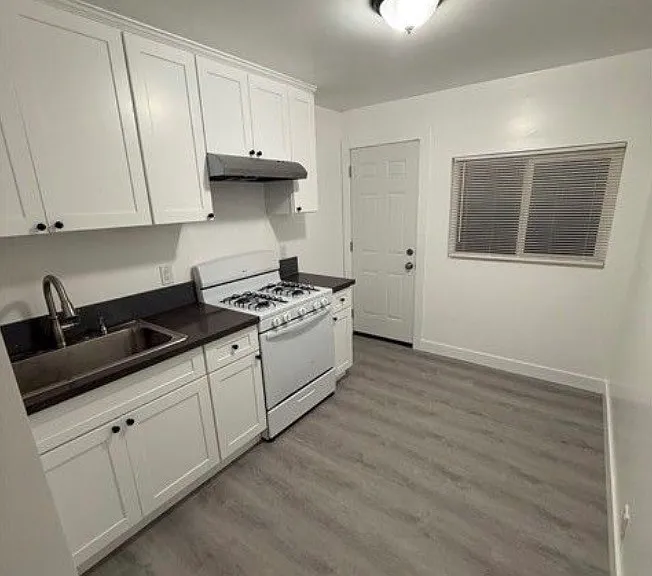 7134 Granger Ave #7 — Photo 1
