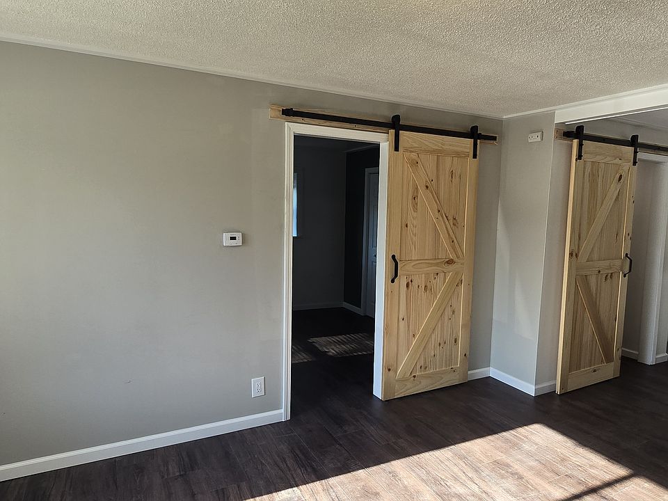 1st image of 300 N Detroit St #1