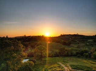 5215 Meadow View Ln, Auburn, CA 95602