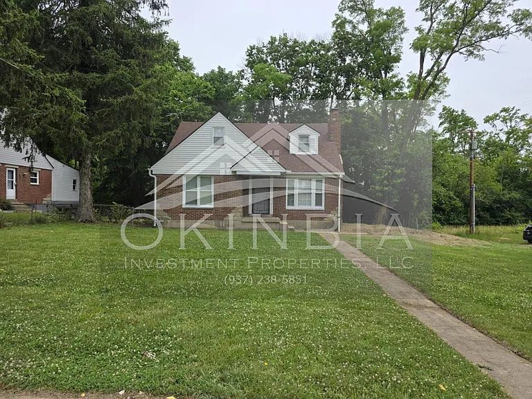 1402 N Euclid Ave — Photo 1