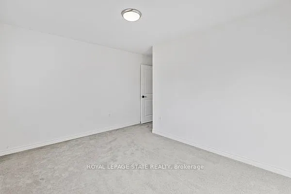 37 Delena Ave S — Photo 22