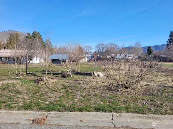 228 W Jonathan Avenue, Tonasket, WA 98855