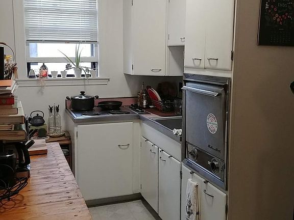 5th image of 27 Meacham Rd #1