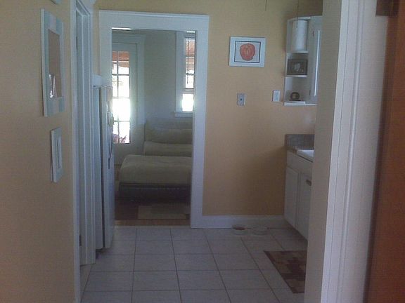 3rd image of 401 Riverdale Dr