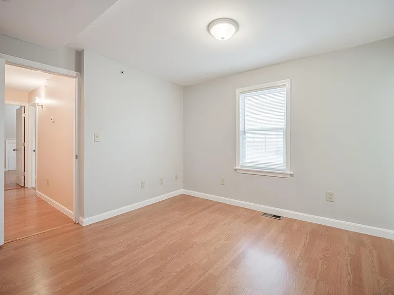 148 Brook Rd #2 — Photo 20