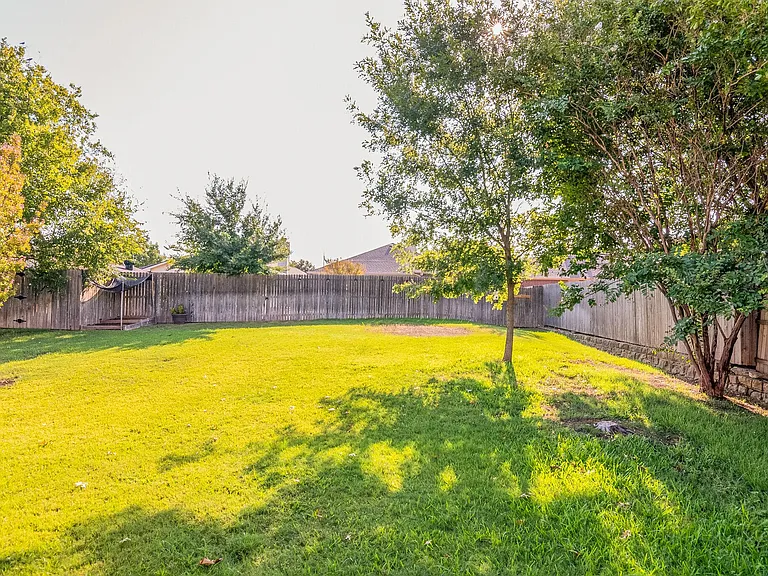 13048 Fencerow Rd — Photo 27