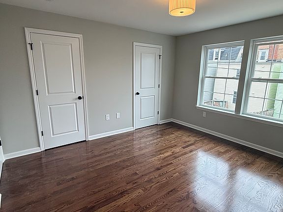 5th image of 142 Littleton Ave #1