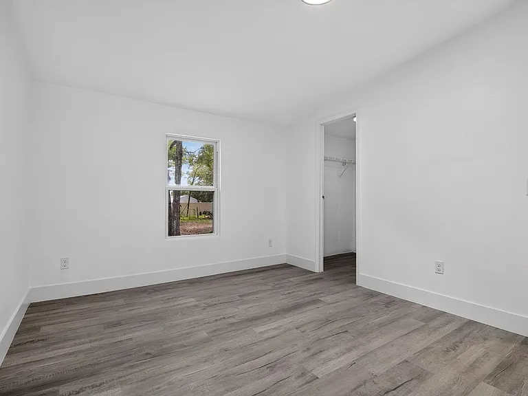 7180 SW 19th Pl — Photo 25