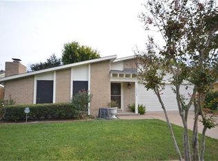 15443 Sierra Valle Dr, Houston, TX 77083