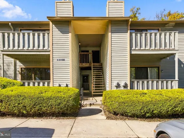 105 Woodhollow Dr, Evesham, NJ 08053