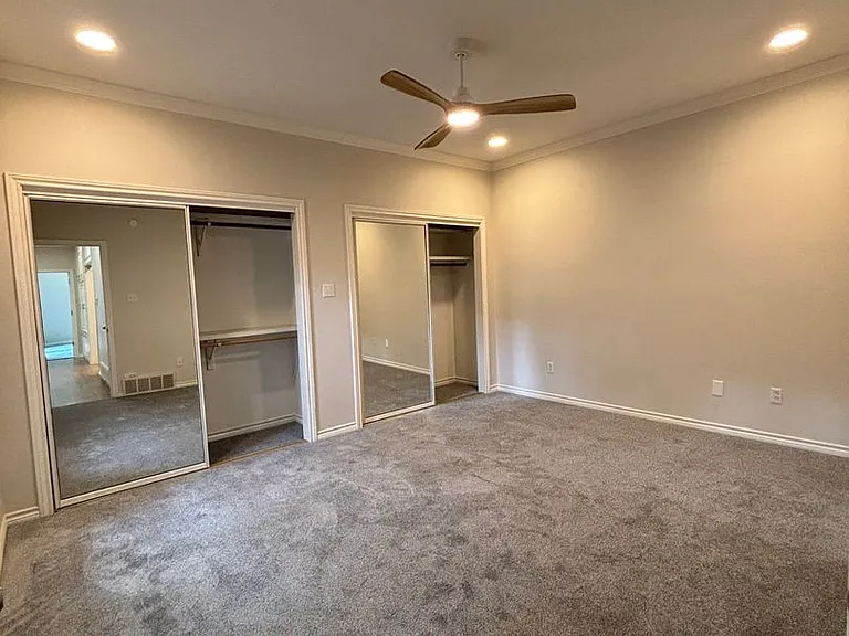 5026 Bellaire Dr S — Photo 10