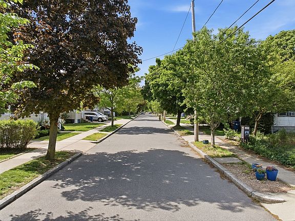 2nd image of 171 Derby Rd