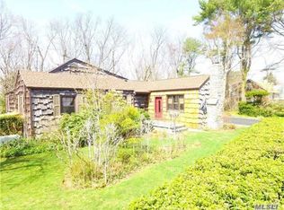 1382 Pine Dr, Bay Shore, NY 11706