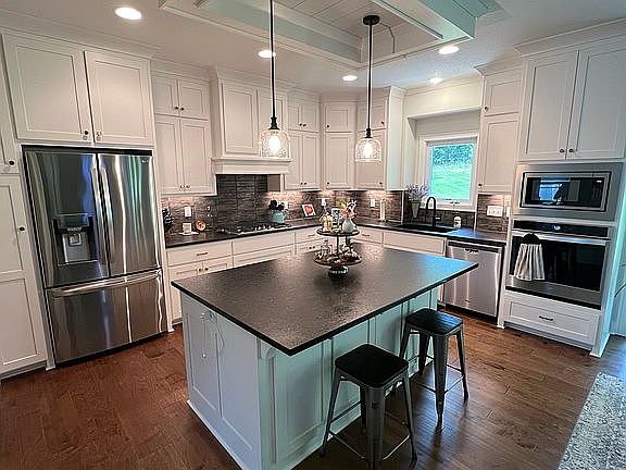 2nd image of 7450 NW Forest Lakes Dr