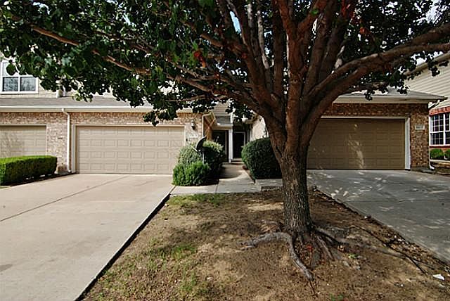 1st image of 8513 Hunters Trace Ln