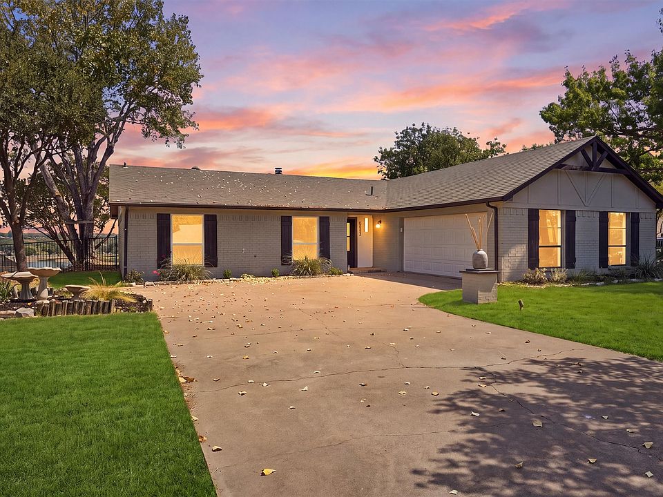 1st image of 5123 Fairway Cir