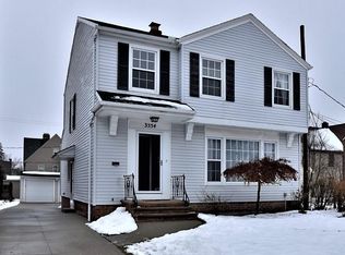 3554 Winchell Rd, Shaker Heights, OH 44122