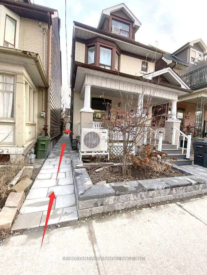 1 bed, $890 — Photo 1