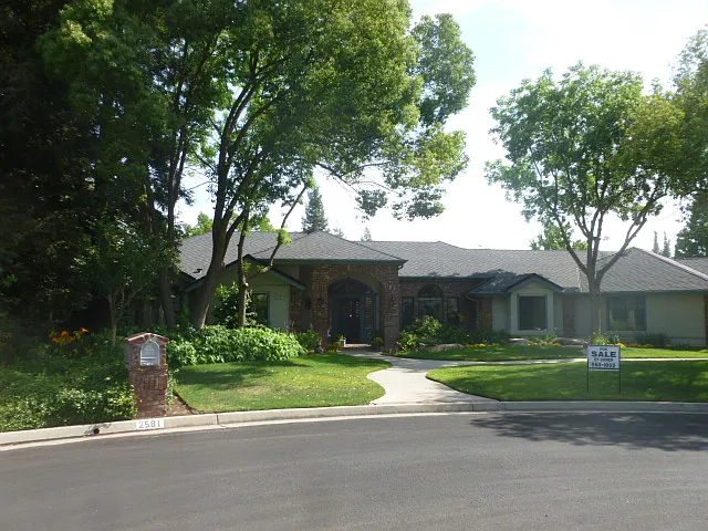 2581 Pico Ave photo 1