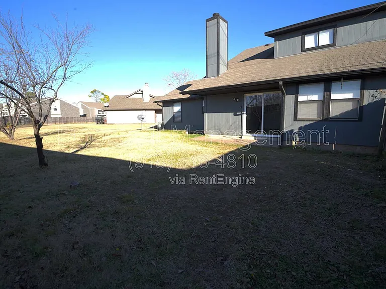 1514 E 73rd Pl — Photo 20
