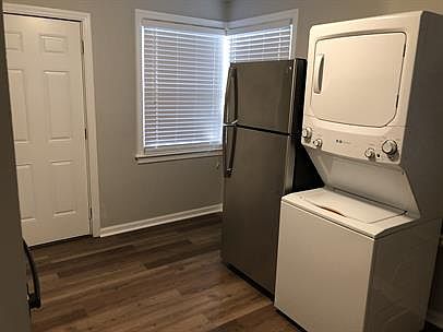 2nd image of 240 S Marion St #240
