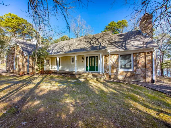 365 Grand Isle Dr, Fairfield Bay, AR 72088