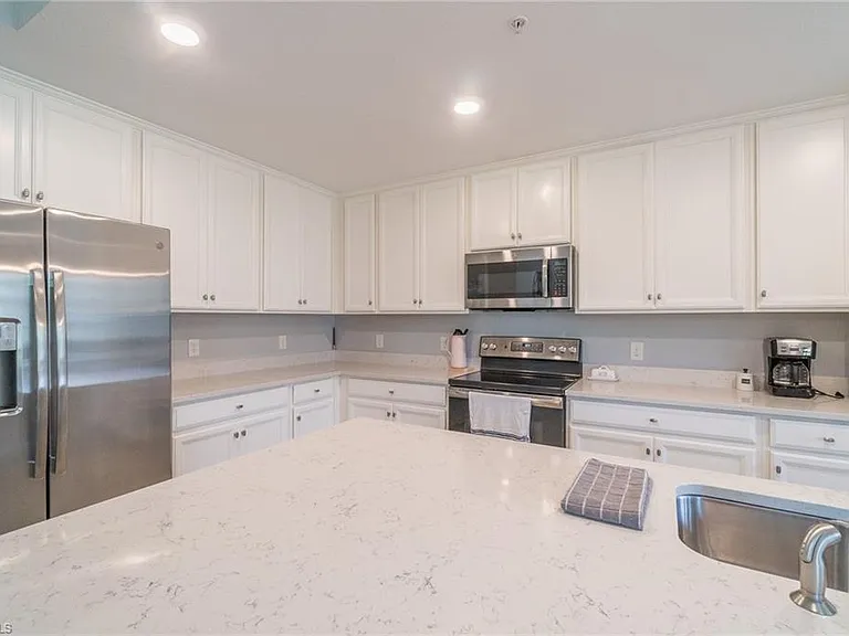 9590 Trevi Ct #5317 — Photo 8