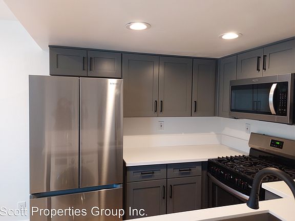 5th image of 2455 Corinth Ave #104