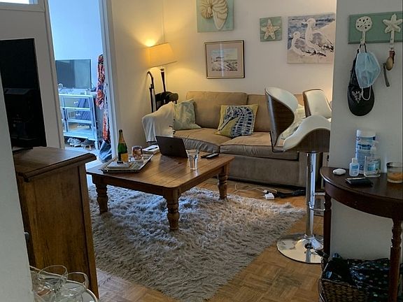 3rd image of 215 W 95th St APT 12F