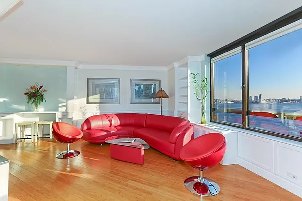 Rented by Corcoran | media 38