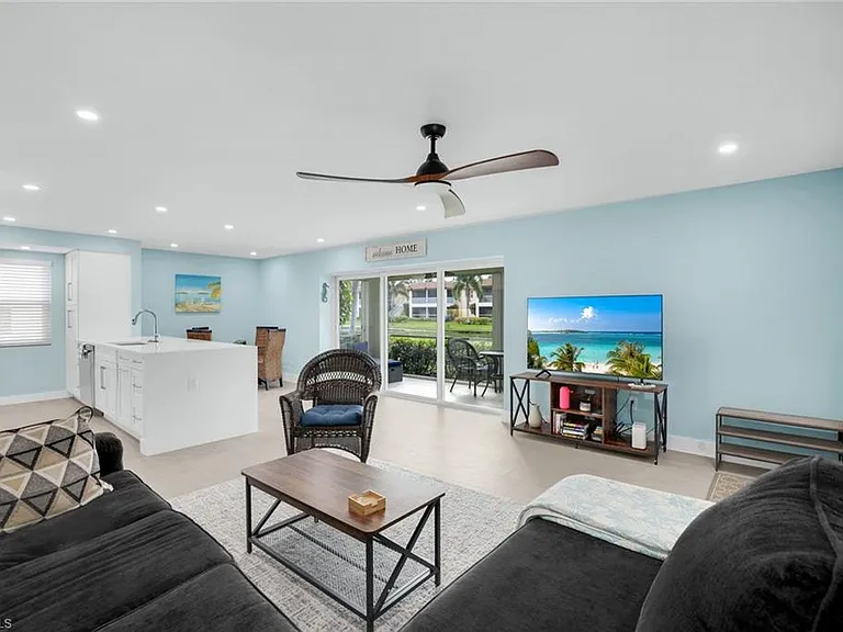 1155 Sandpiper St #C7 — Photo 3