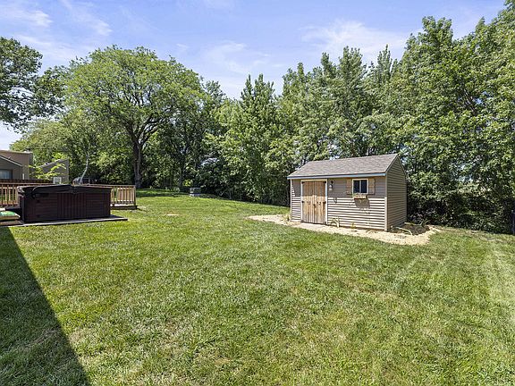 3rd image of 1222 Timber Ln