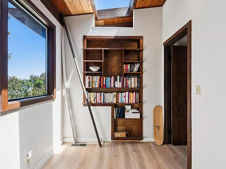 4350 Paradise Dr — Photo 18