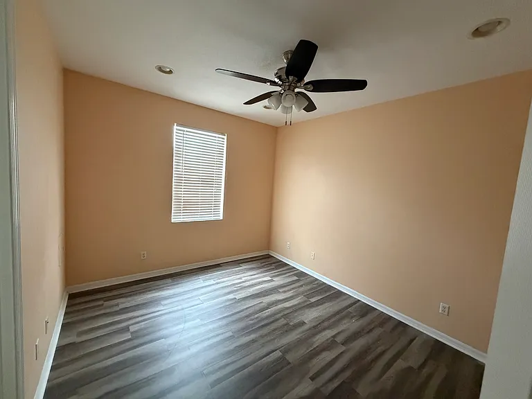 19943 Tamiami Ave — Photo 27