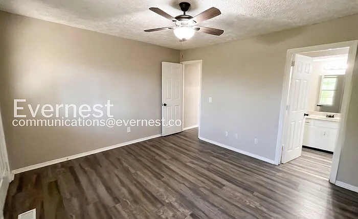 3392 Shadowlawn Dr #A — Photo 7