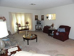 3rd image of 4104 Heatherglen St