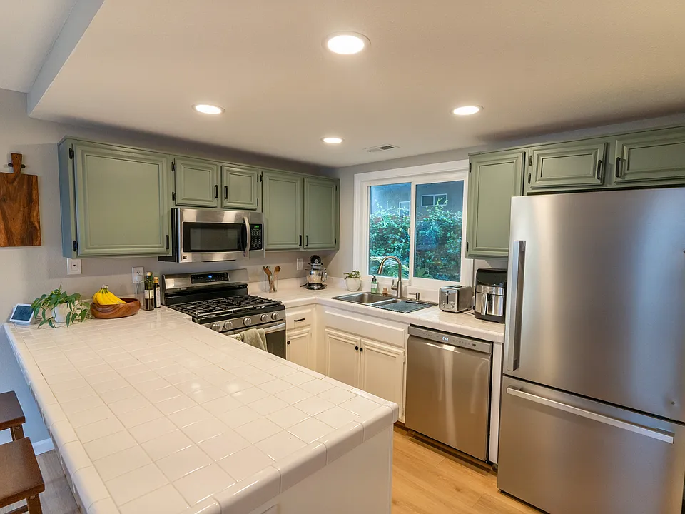 1304 Palomar Pl #1